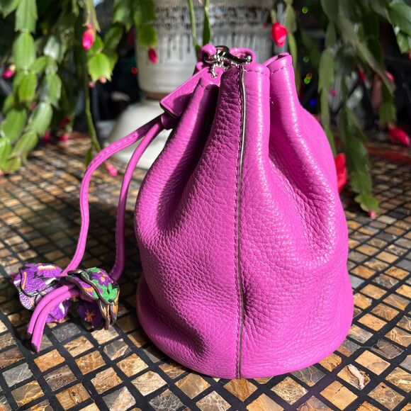 Coach Drawstring Pink Pouch Wristlet Pebbled Leather Bucket Bag Flowers - Picture 6 of 10